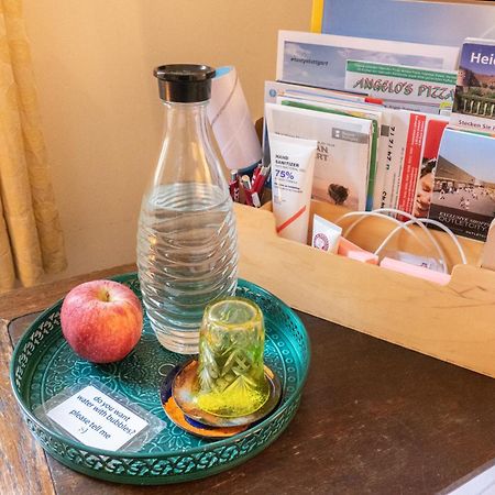 Zimmer In Kuenstlerwohnung Štutgart Exteriér fotografie